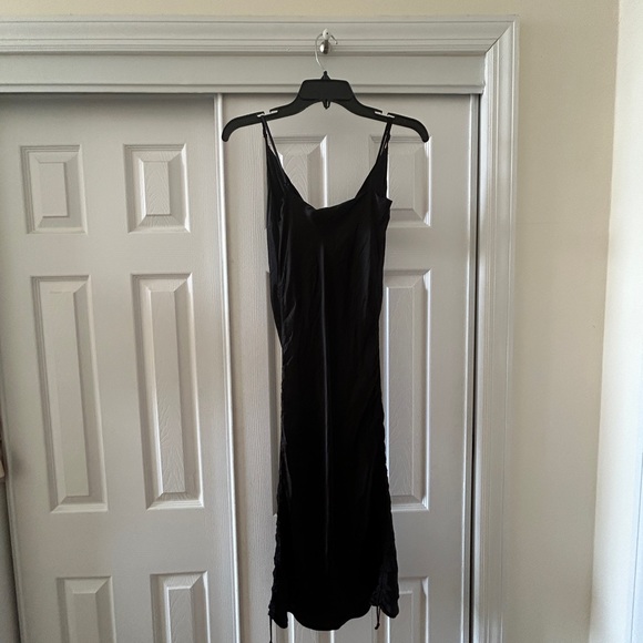 Aritzia Wilfred ruched slip dress - Picture 5 of 6